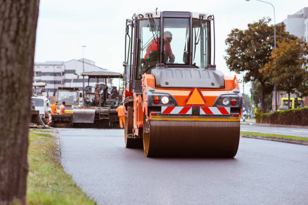 Best Local Driveway Pavers  in Strathmore, CA